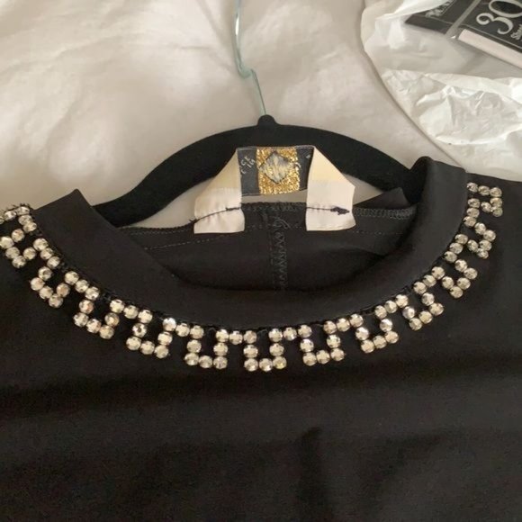 Black Sleeveless Rhinestone Blouse - Picture 5 of 8